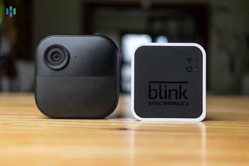 Blink Camera Vs Nest Camera Blink-Outdoor-4-Sync-Module-2